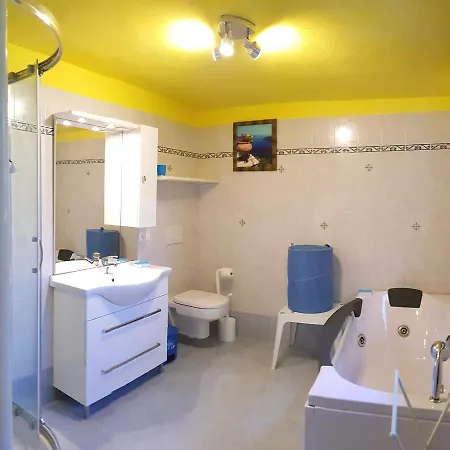 Casa Marisa Garden And View By Garda Domus Mea Apartment